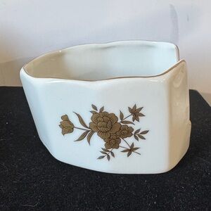 Vintage Andrea by Sadek porcelain spoon rest